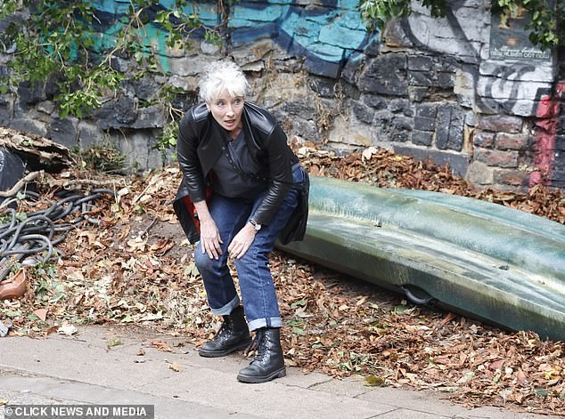 Pictured: Oscar-winning actress Emma Thompson films Apple TV show under ...