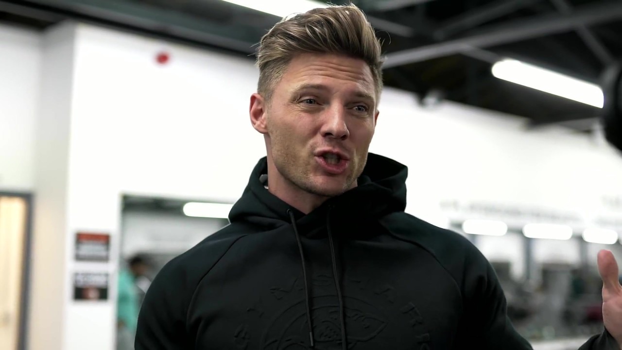 Steve Cook joins Obi Vincent for back and arms training