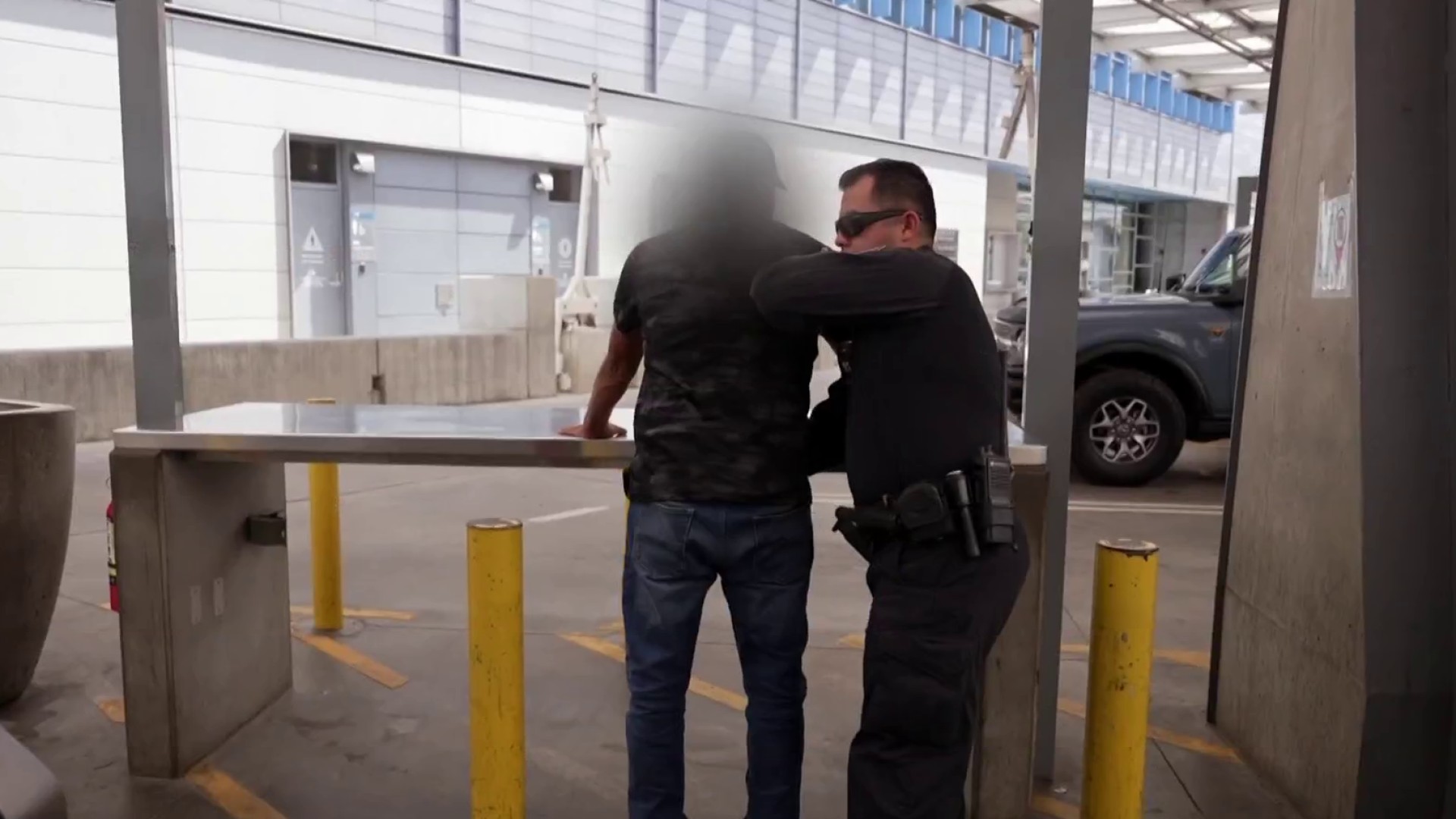 Inside the battle against smuggling at the border