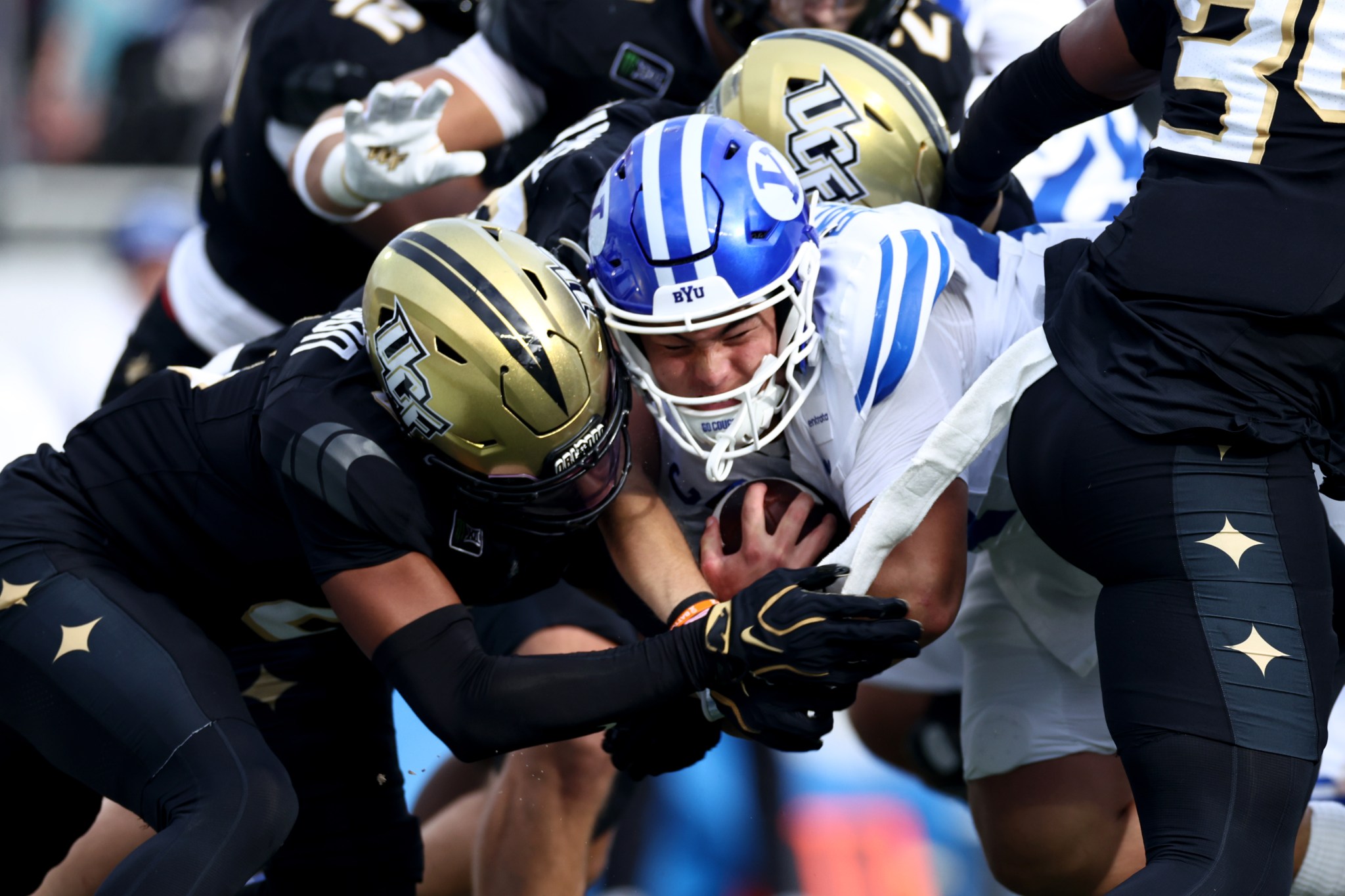 College football officials under fire after controversial UCF-BYU ending