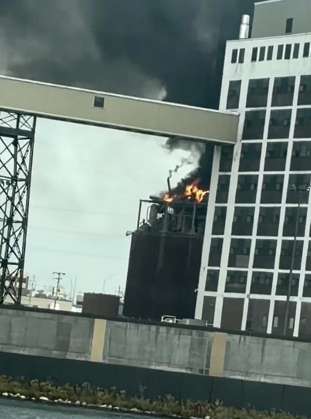 Emergency crews rush to Iowa Quaker Oats factory after massive ...