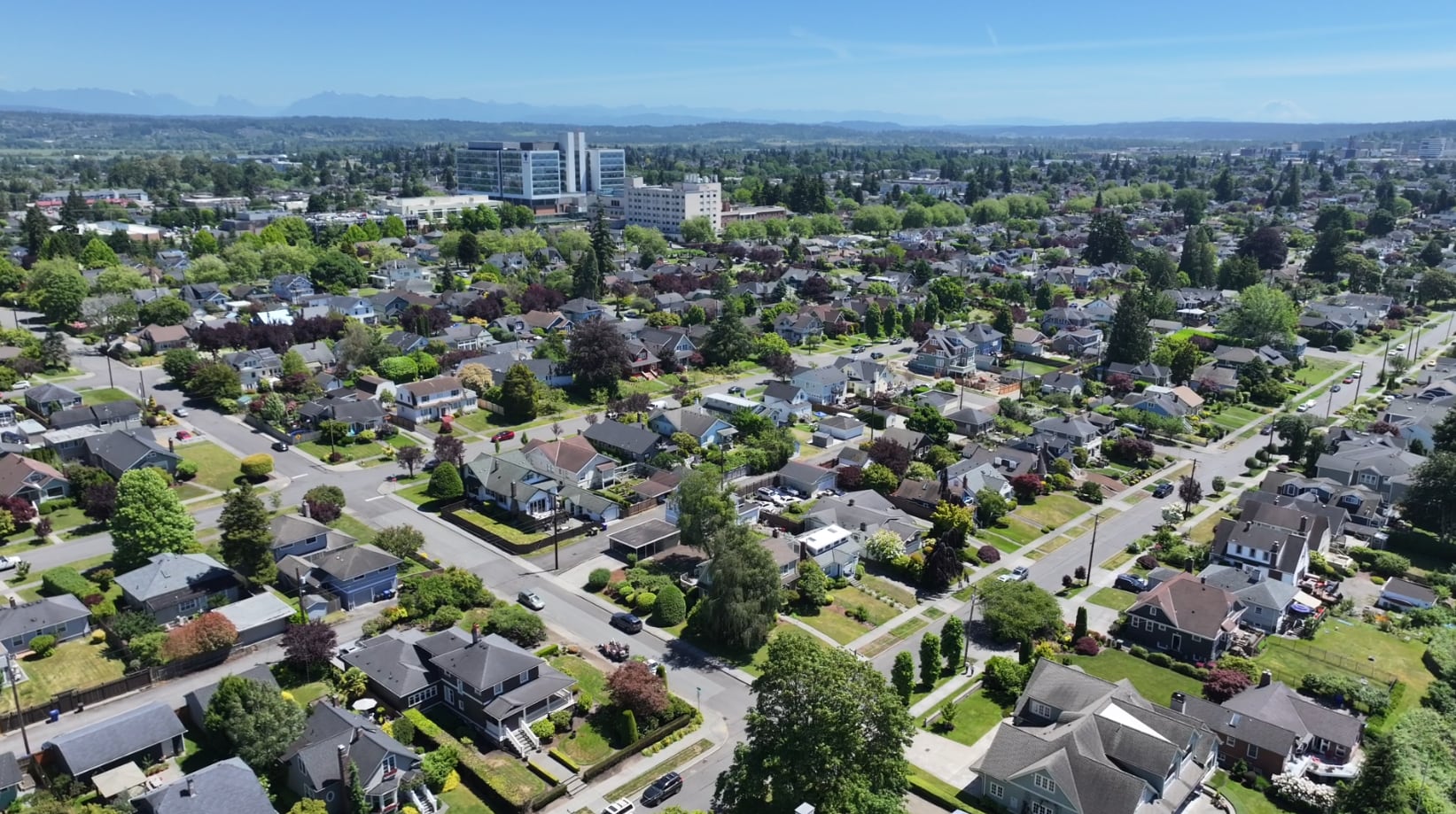 Everett proposes a $766 million budget with a potential new sales tax