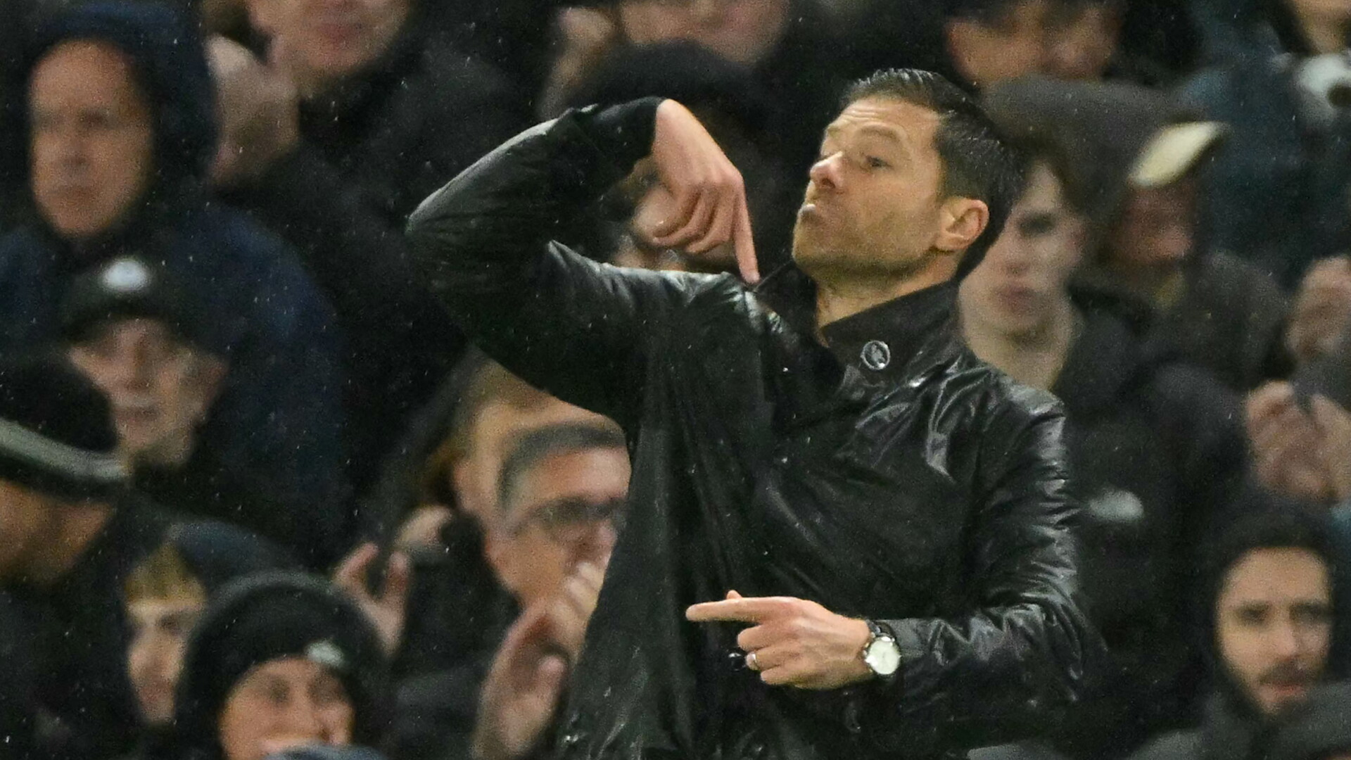 Xabi Alonso reacts Chelsea's rain-soaked loss at Tottenham Hotspur as Blues struggle without Joao Pedro