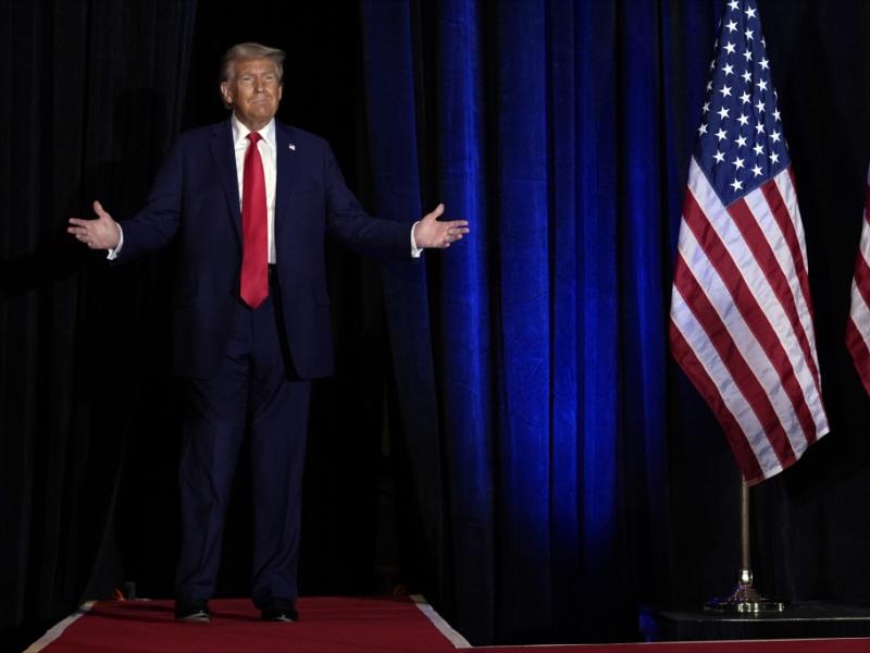 Donald Trump: Er kam persönlich: Trump hat Stimme für Midterms abgegeben