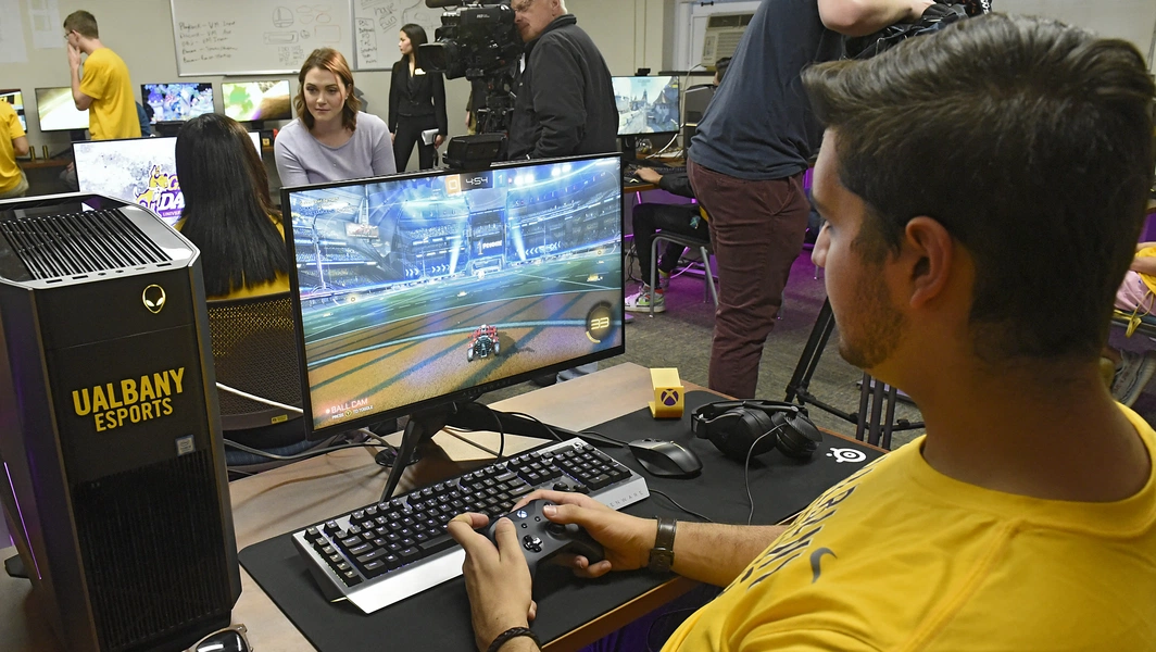 Colleges rethink esports space decisions