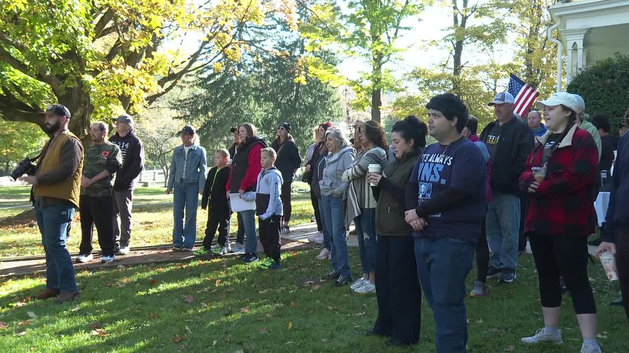 AM Wake Up Call hosts walk for awareness