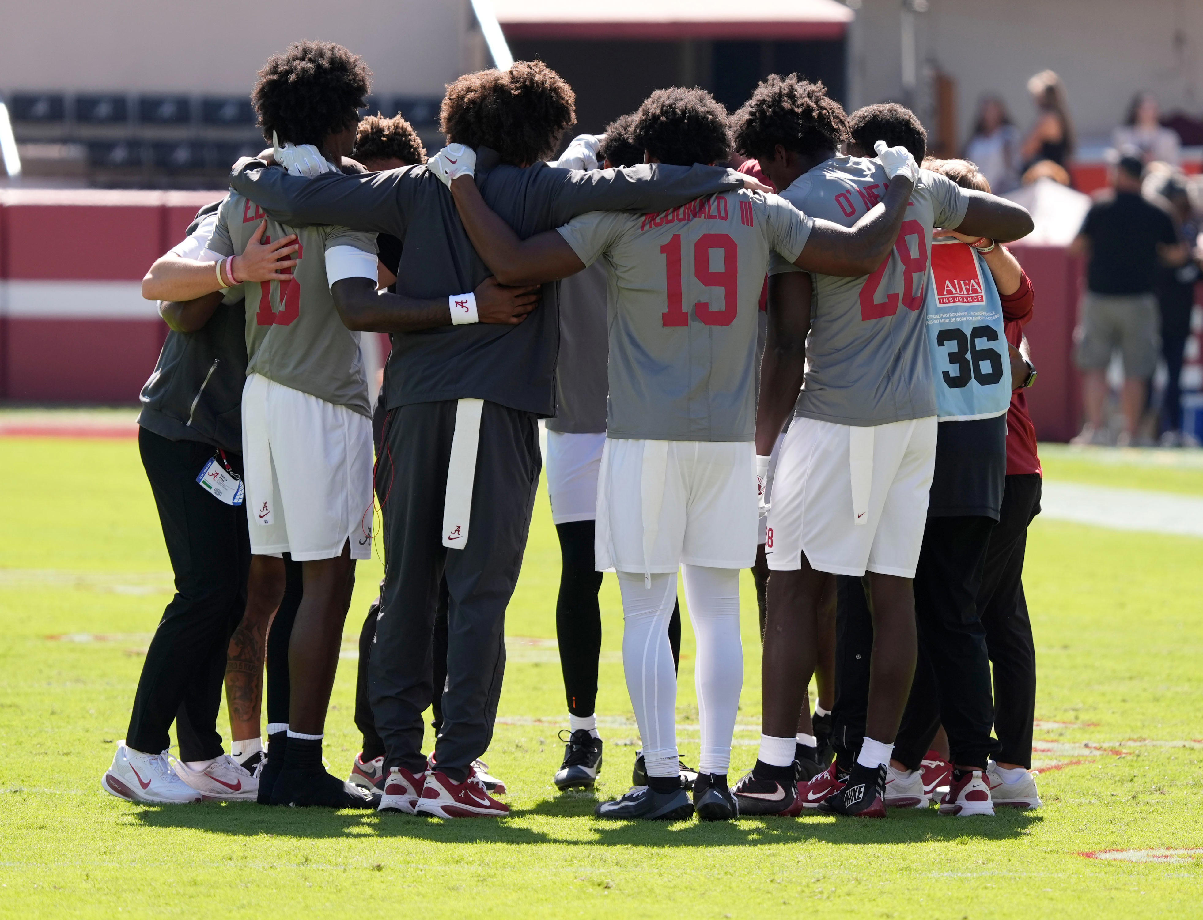 Alabama vs Texas A&M football live updates | Dijon Lee pick-6 puts Tide ...