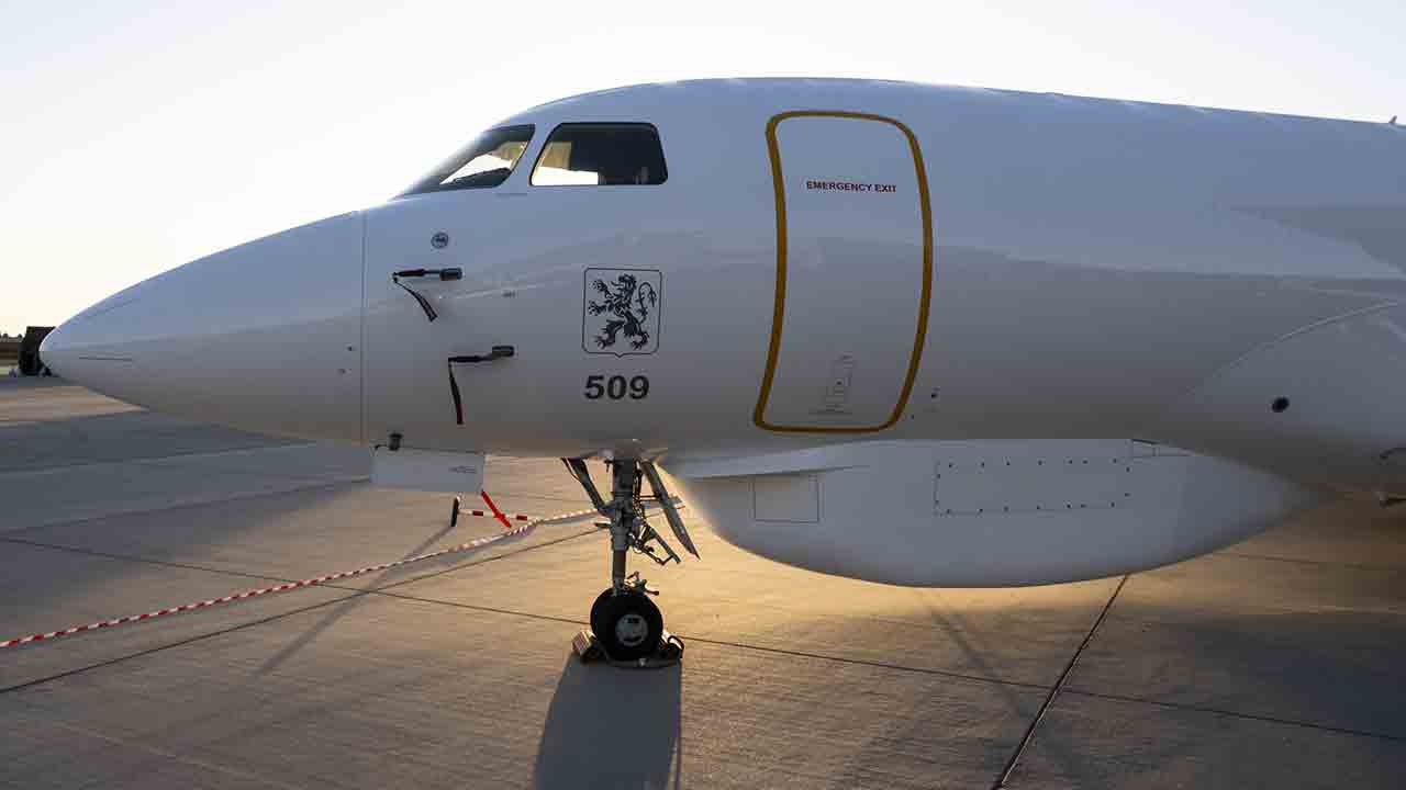 Archange: new French intelligence aircraft makes first landing at Évreux