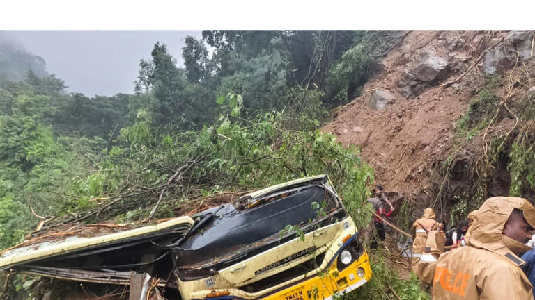 Heavy rain triggers landslides in Nilgiris, killing one bus driver now