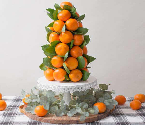 Simple Thanksgiving tablescape ideas (last minute + free printable)