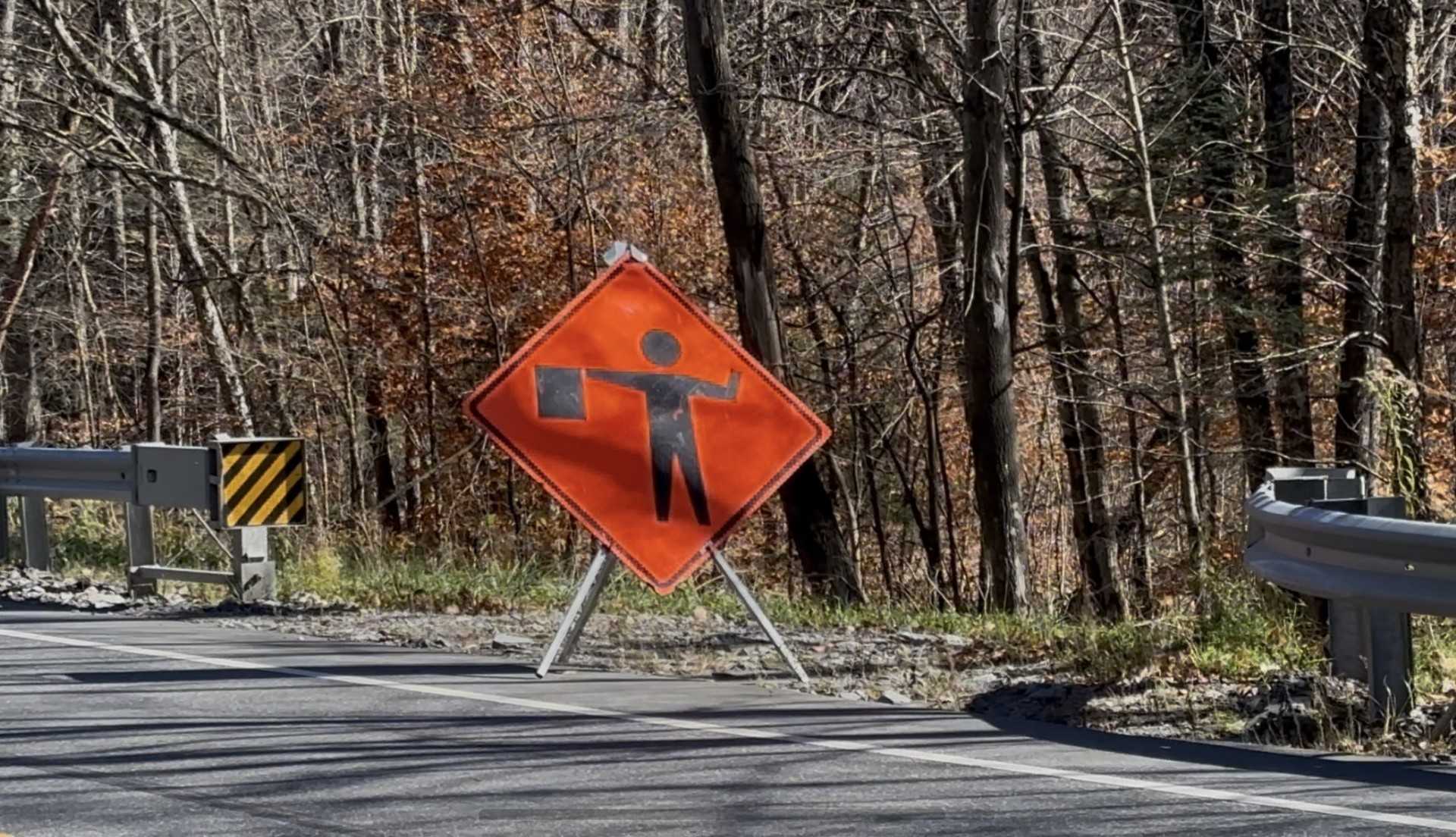Driver hits traffic flagger, flees construction zone