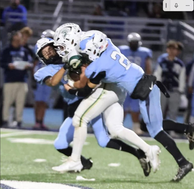 Red Bluff Spartans defeat Pleasant Valley Vikings, 17-14