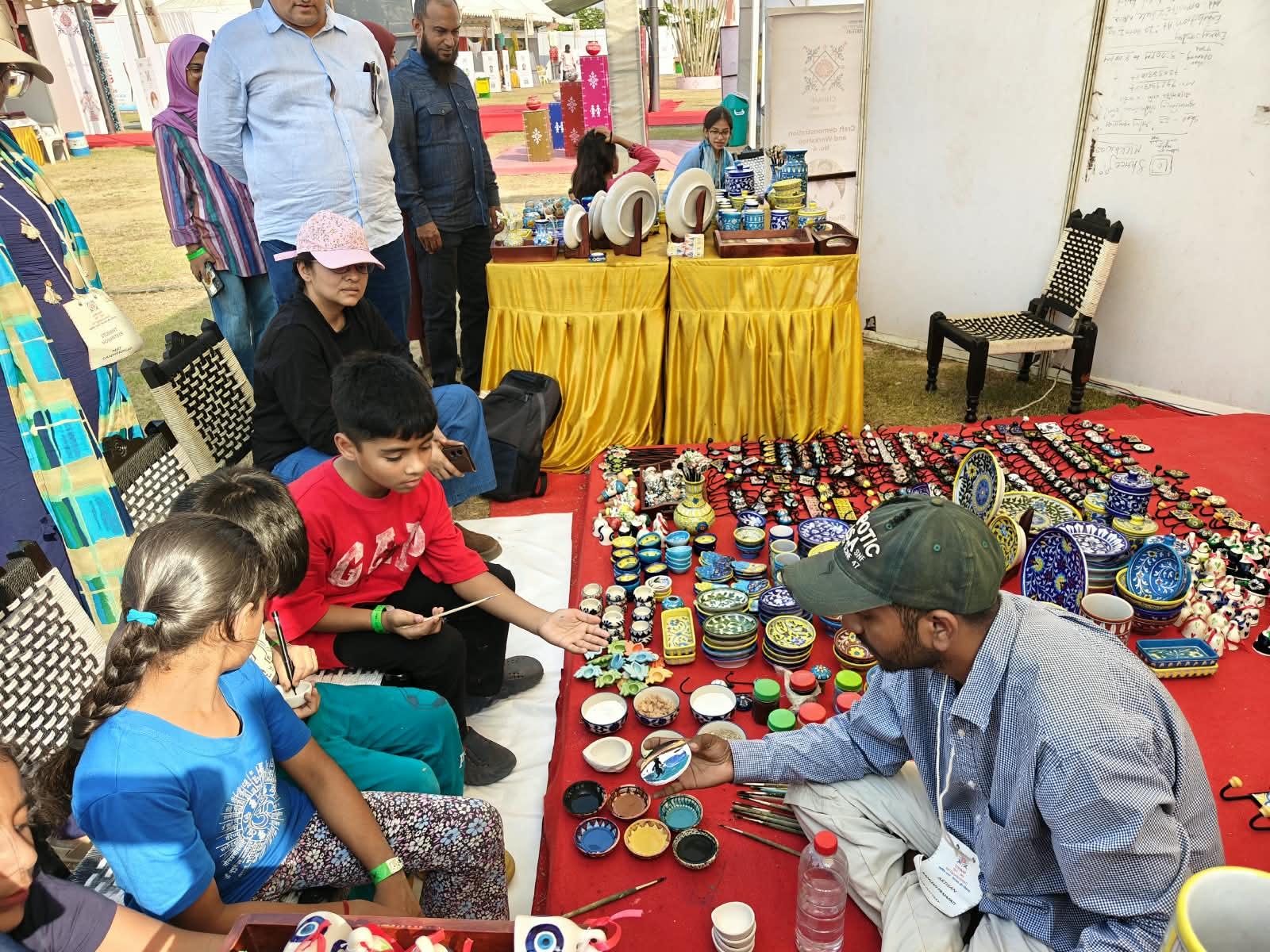 From Bawan Buti to Chamba Rumal, crafts get a modern chhaap at this ...