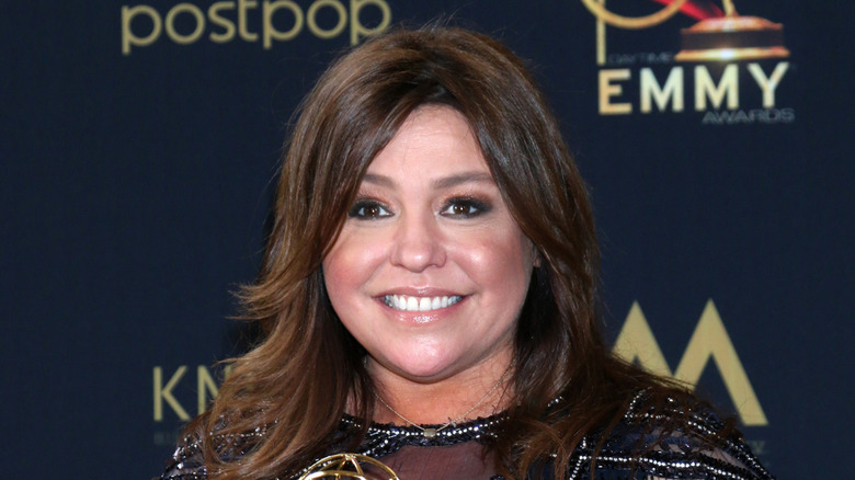 How Rachael Ray transforms a basic bowl of ramen into a hearty meal