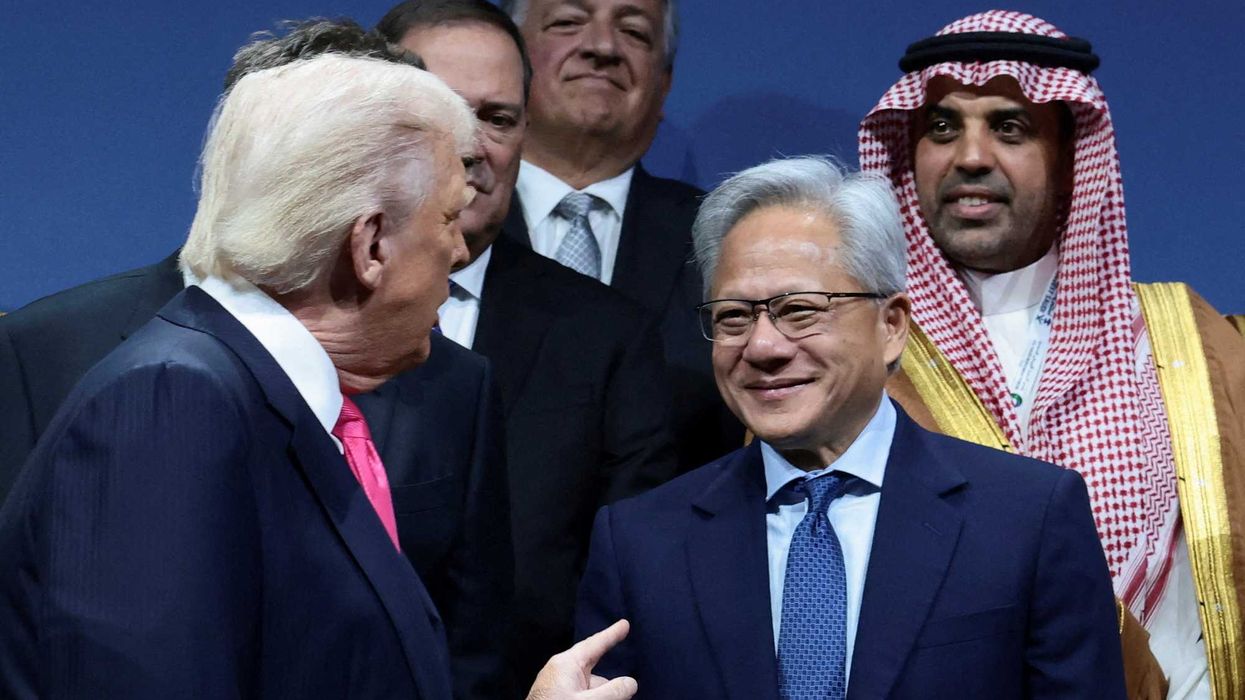 Economist torches Trump's trillion-dollar boast with White House's own ...
