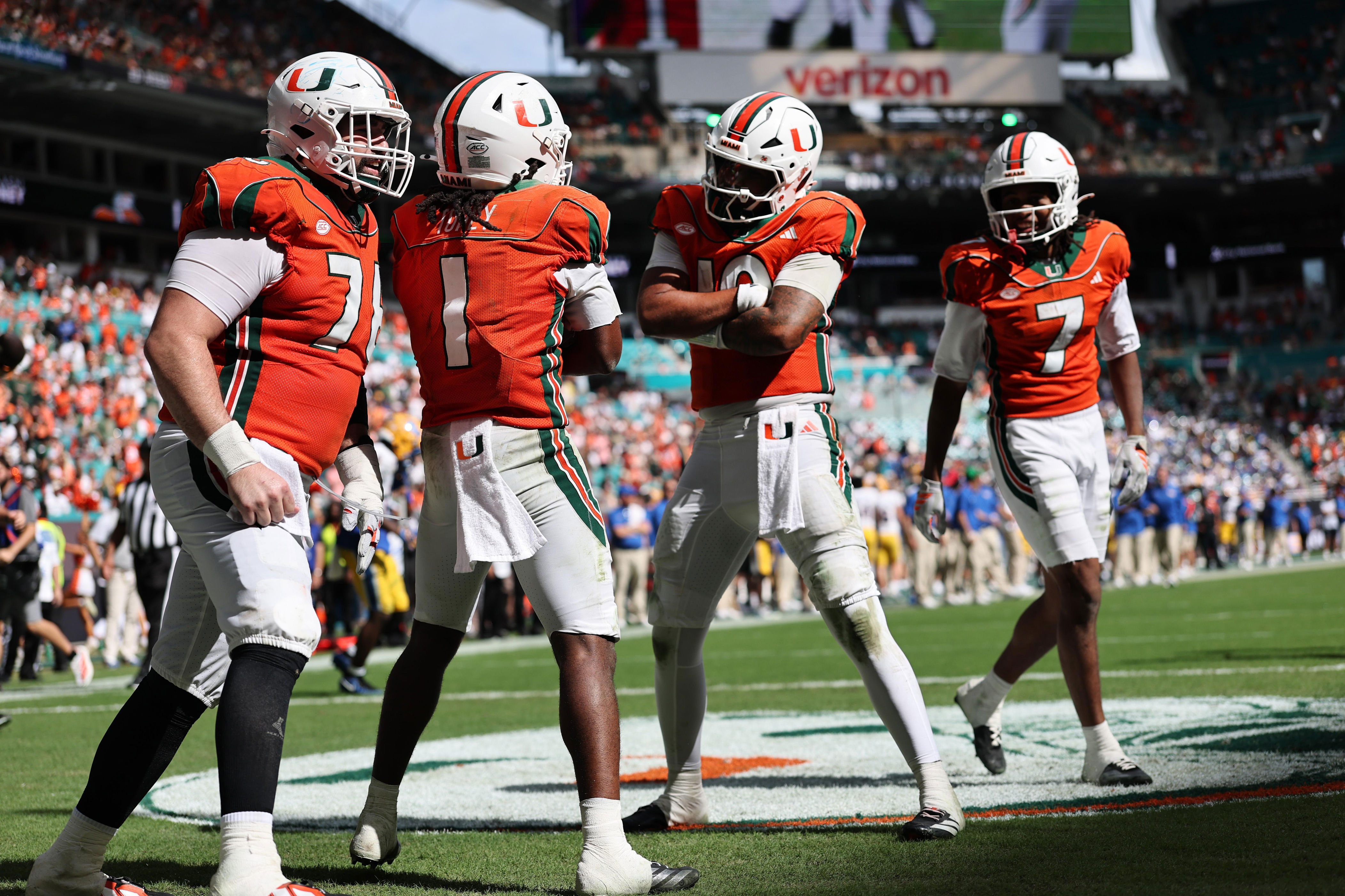 Recap: Miami thrashes Pitt 52-23