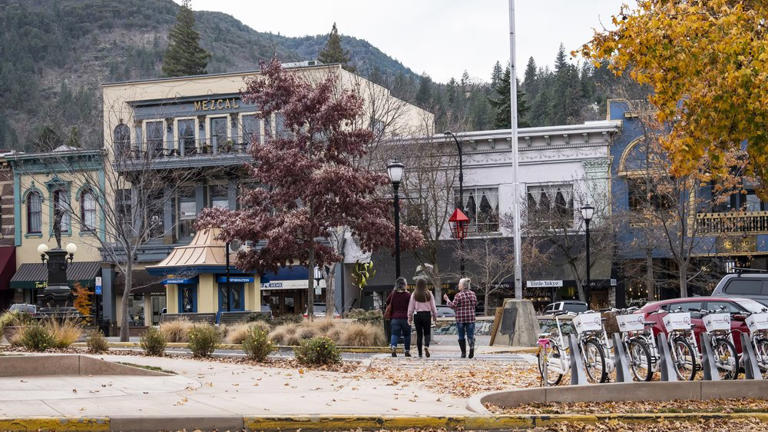 Ashland wants to be known as 'Storytown.' The Rogue Valley already has ...