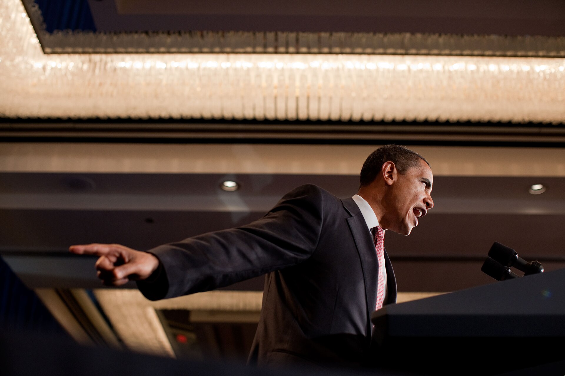 Obama tears into Trump at first midterm rally as Ohio toss-up races ...