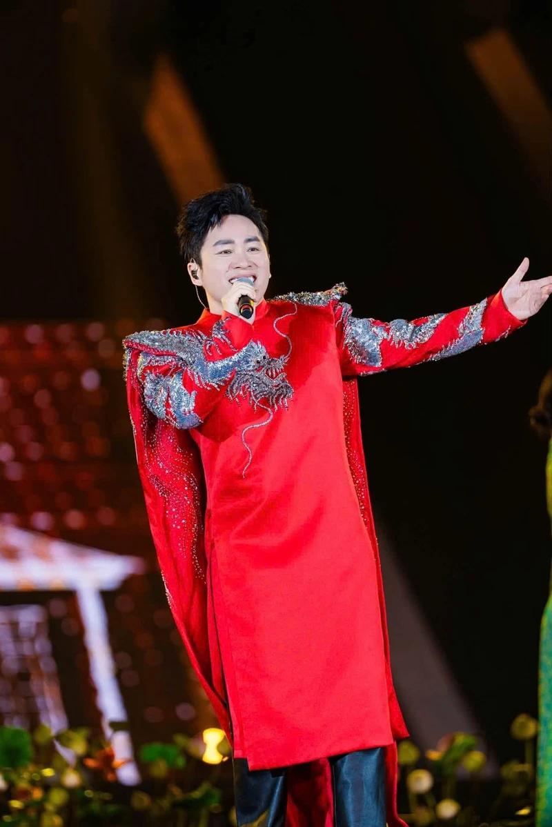 Tùng Dương, Hòa Minzy cùng hát tại concert quốc gia 'Tự hào là người Việt Nam'