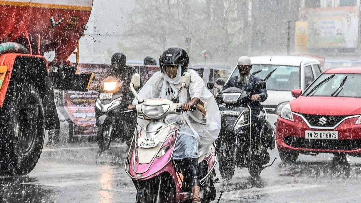 Tamil Nadu: Orange alert issued for Chennai, three districts ahead of ...