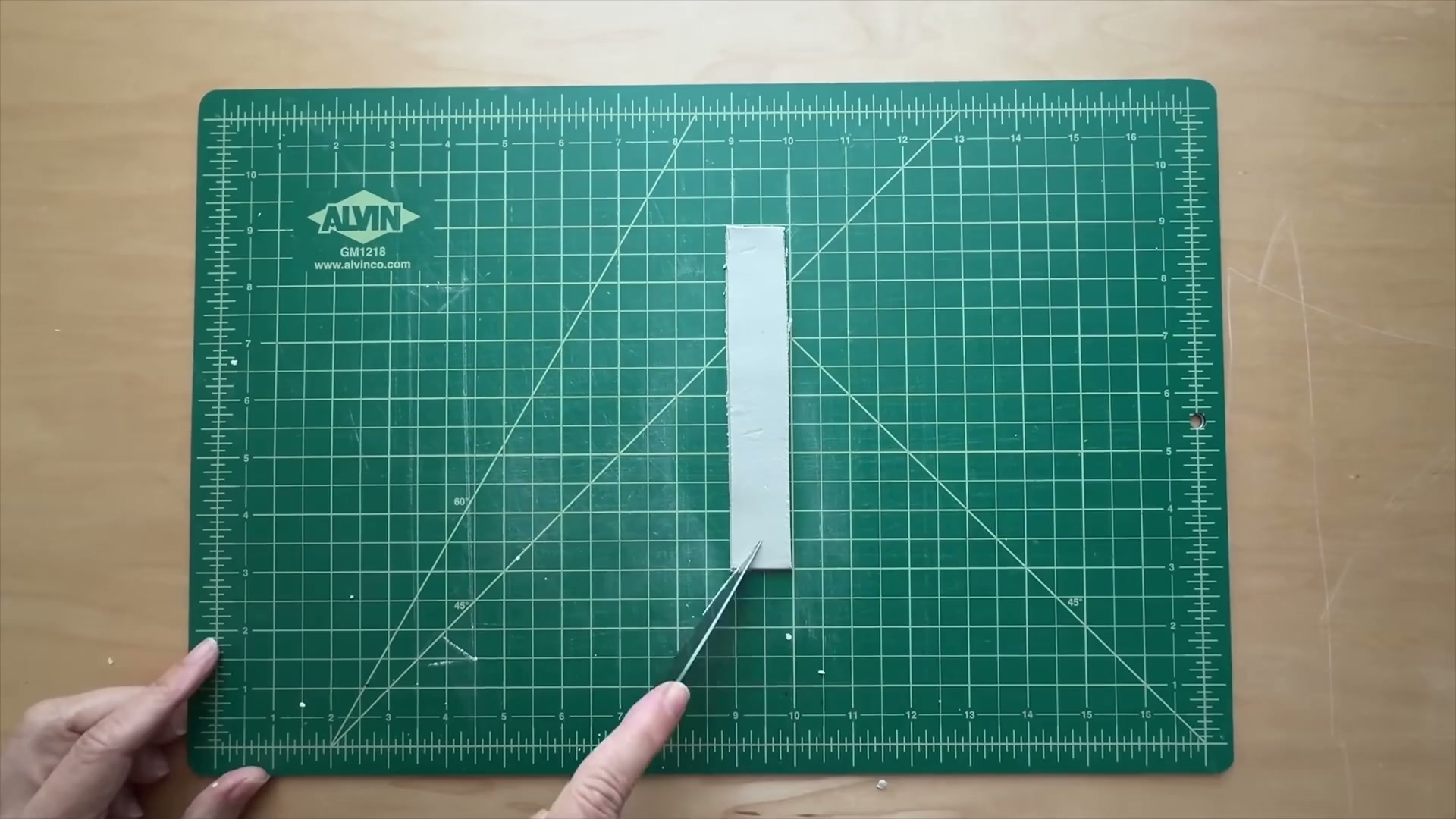 Cut a pool noodle in half (this is brilliant)