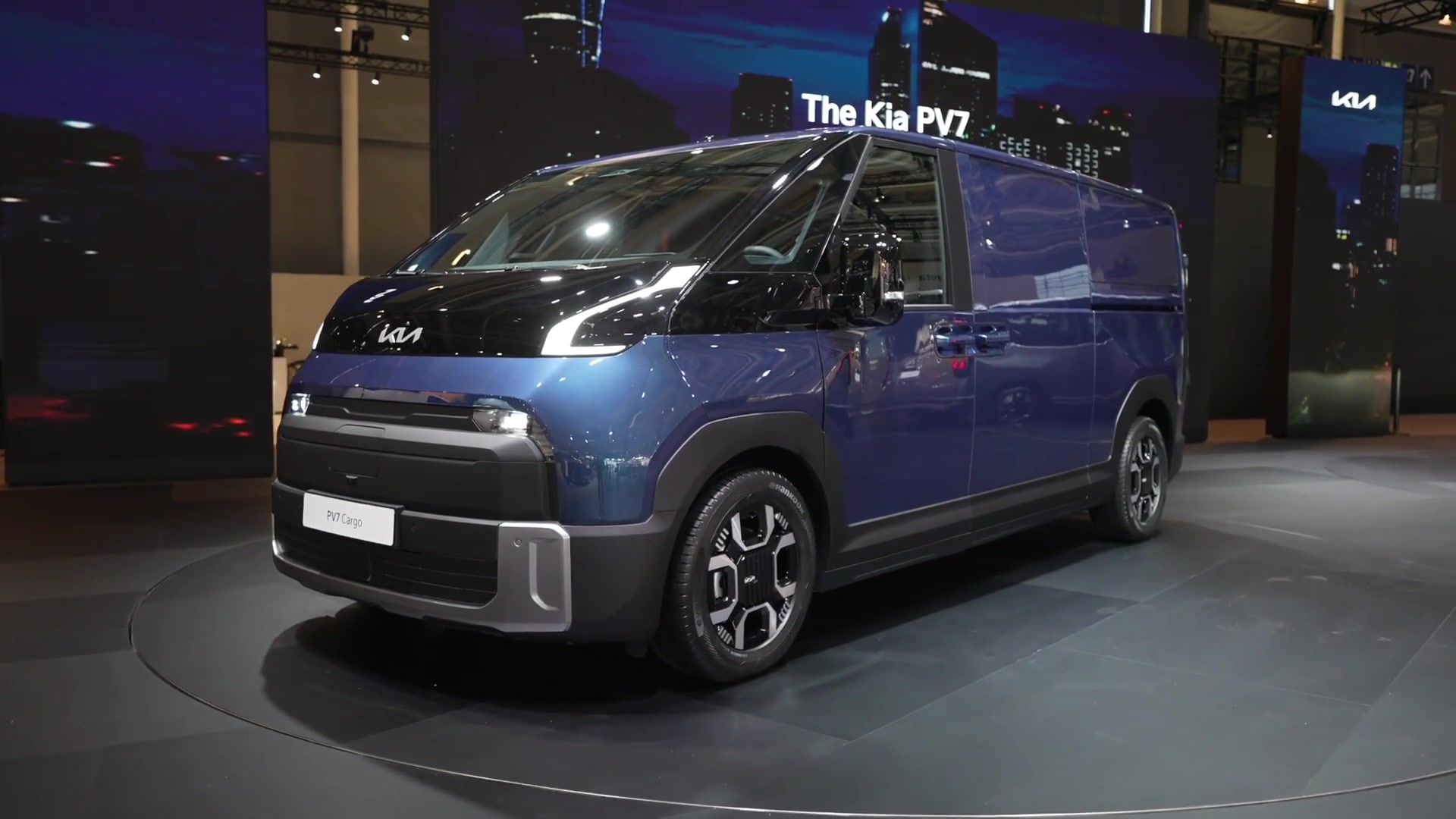 The Kia PV7 cargo in fjord blue - IAA Transportation 2026