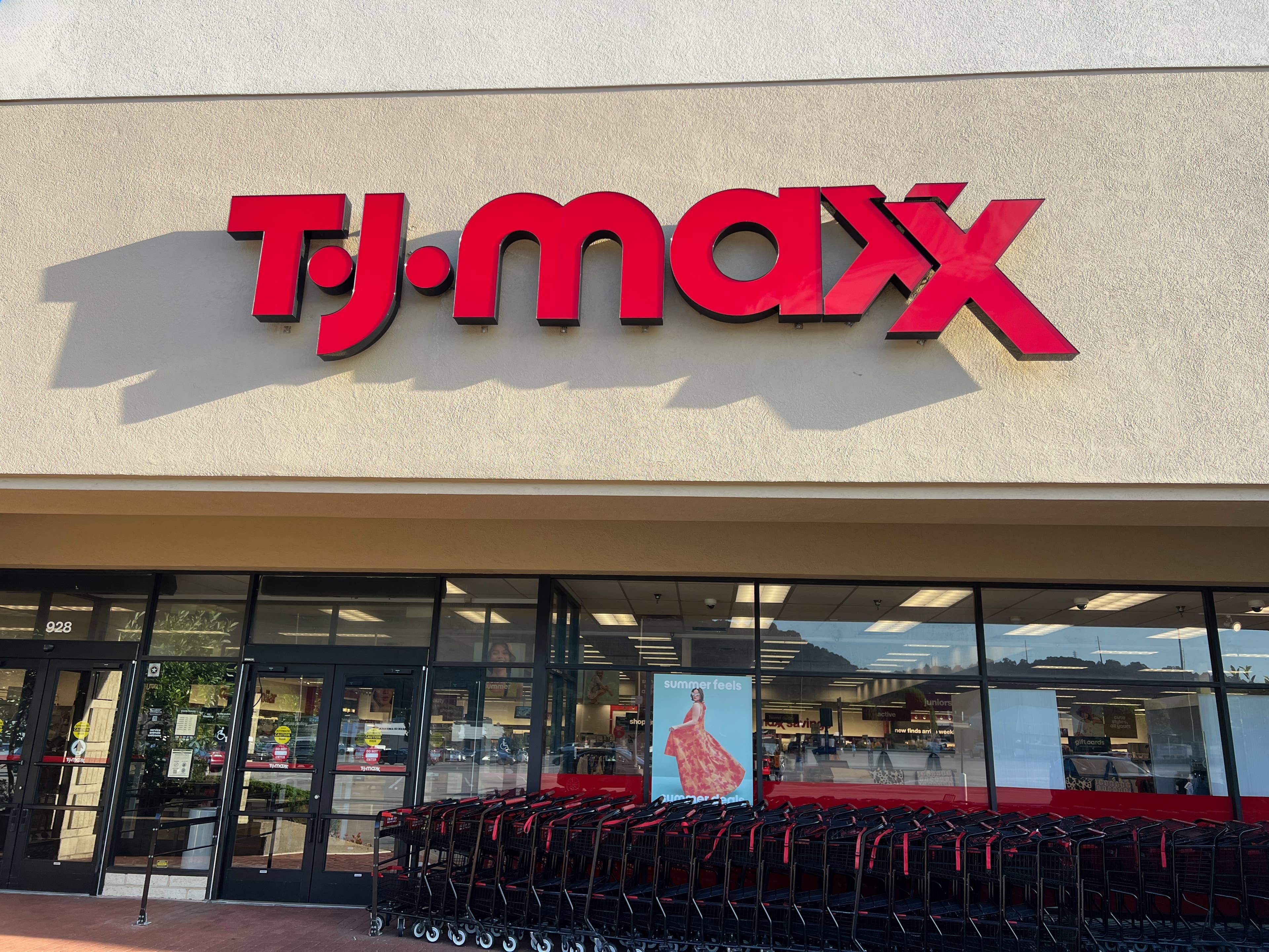 TJ Maxx’s Christmas tree throw adds a homespun touch to holiday decor