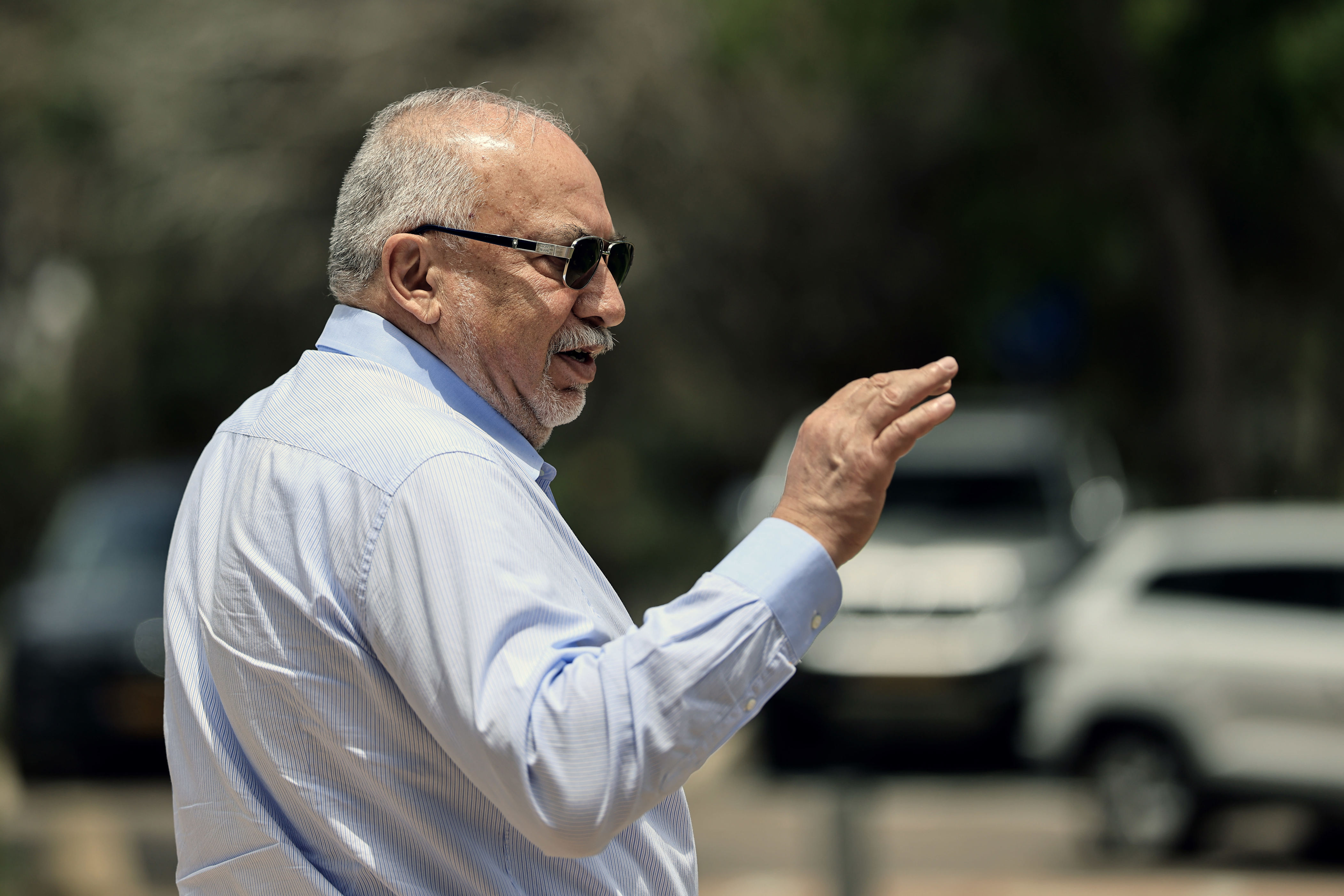 'Bibi the puppet': Liberman blasts Trump's backing of Netanyahu