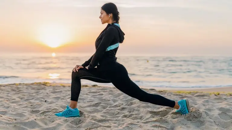 When to stretch: before a workout, after, or both? A fitness expert ...