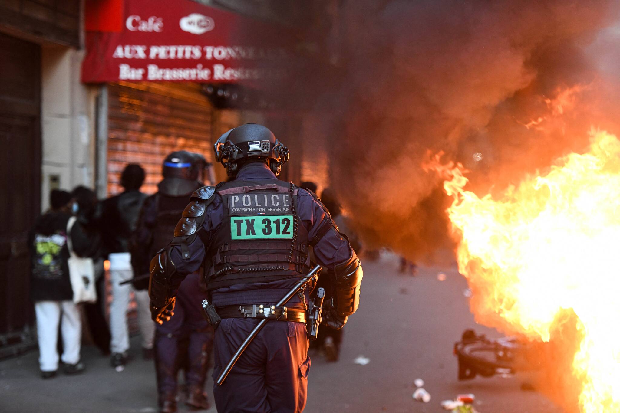 Neue Proteste und Ausgangssperren: Sind Reisen nach Frankreich noch sicher?