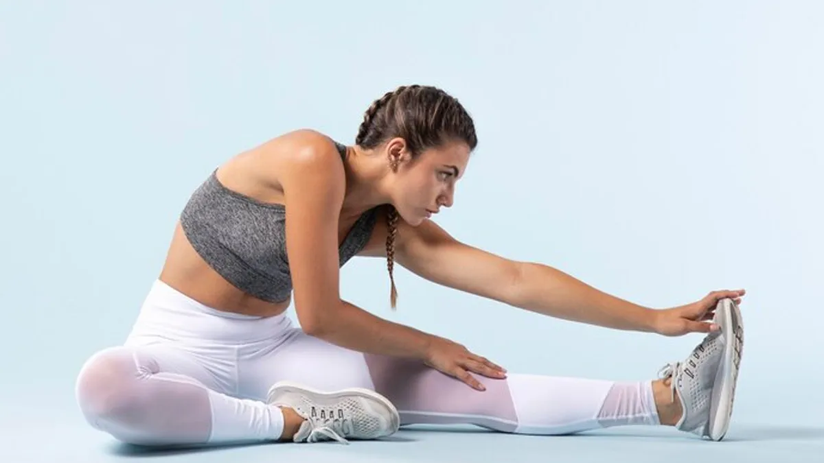 When to stretch: before a workout, after, or both? A fitness expert ...