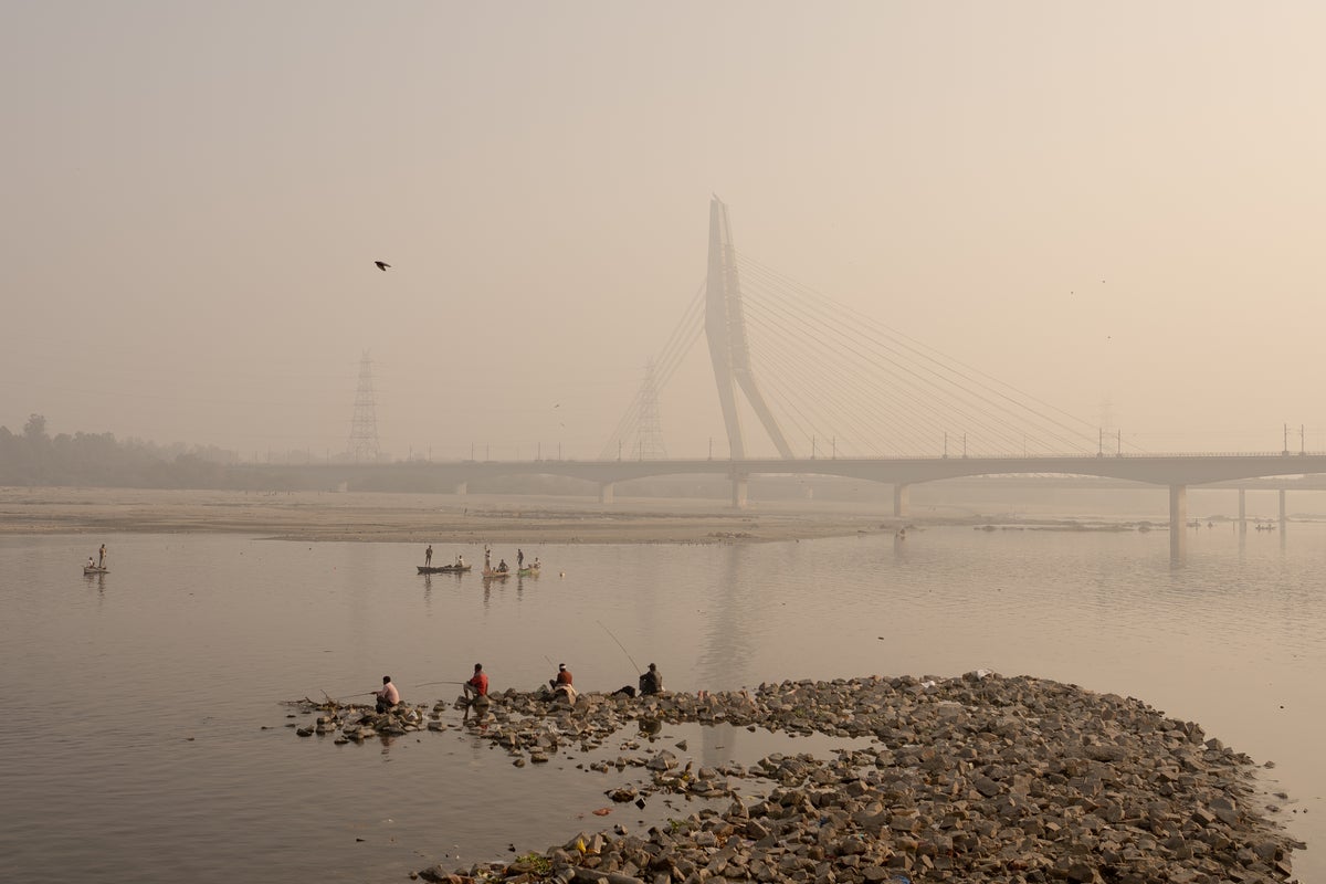 Air pollution linked to higher risk of glaucoma and cataracts