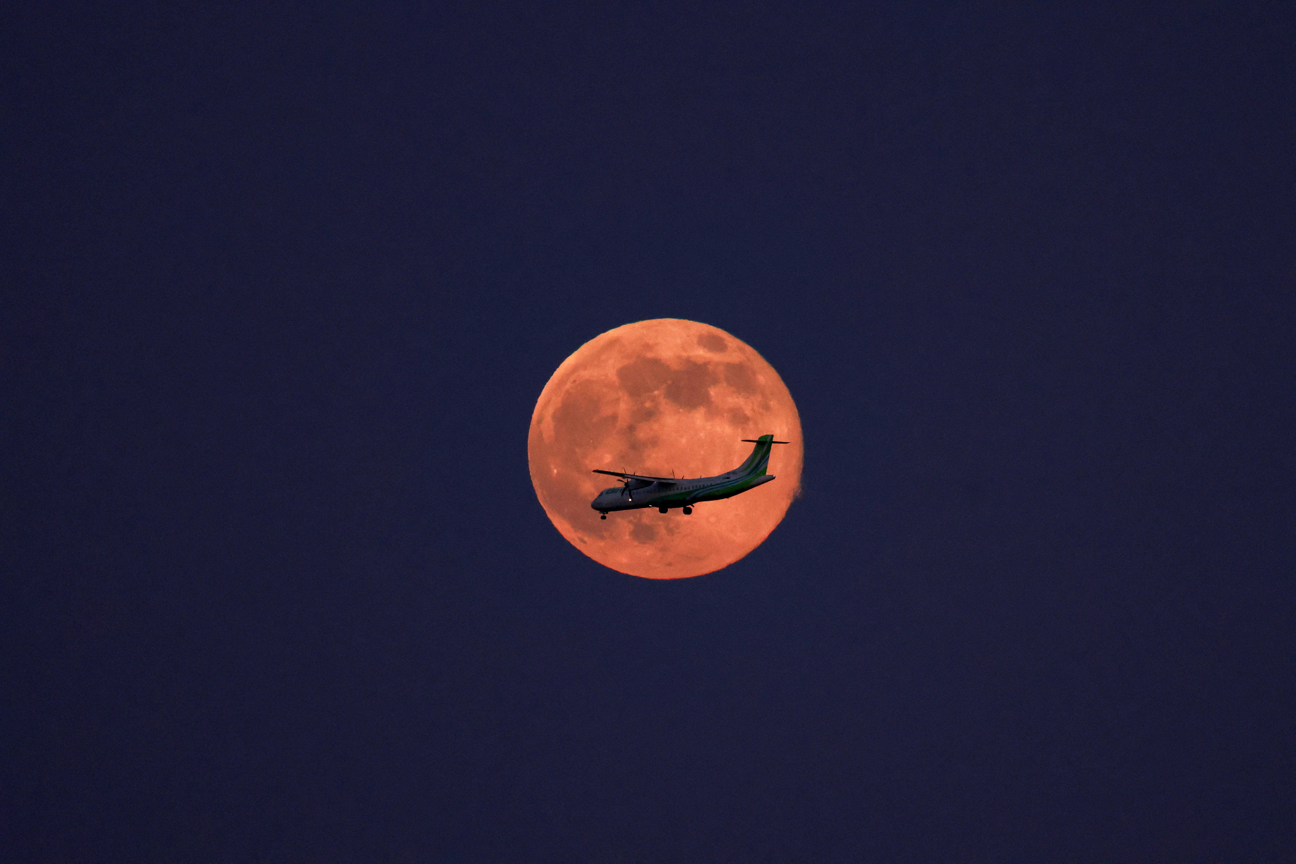 Will there be a full moon on Halloween? Hunter moon coming soon