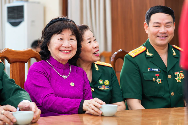 U Dung và hành trình hơn 20 năm giữ lửa mãi mãi tuổi 20
