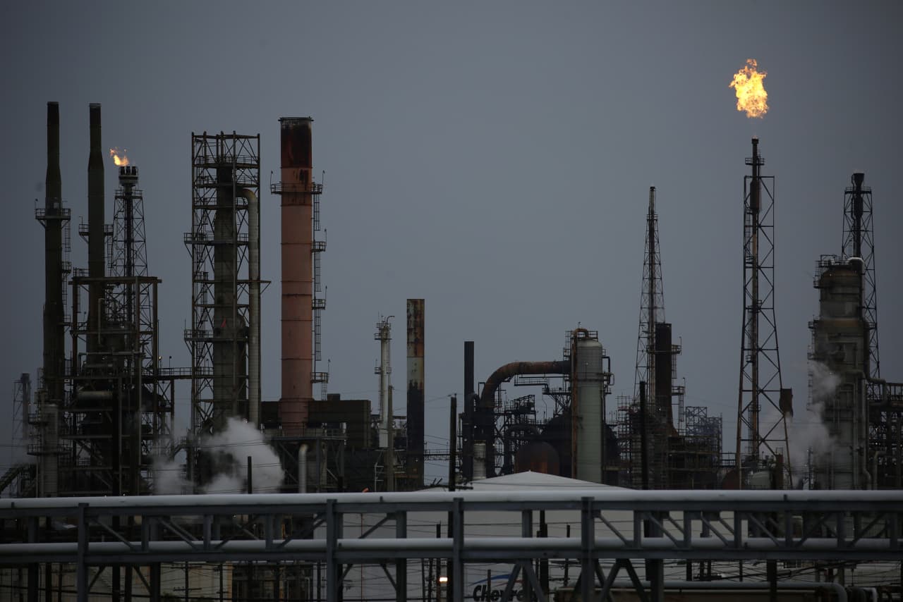 Energy earnings preview: 5 things that could move stocks