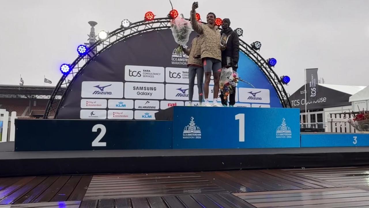 Netherlands: Ethiopian runners dominate Amsterdam marathon - 74255112