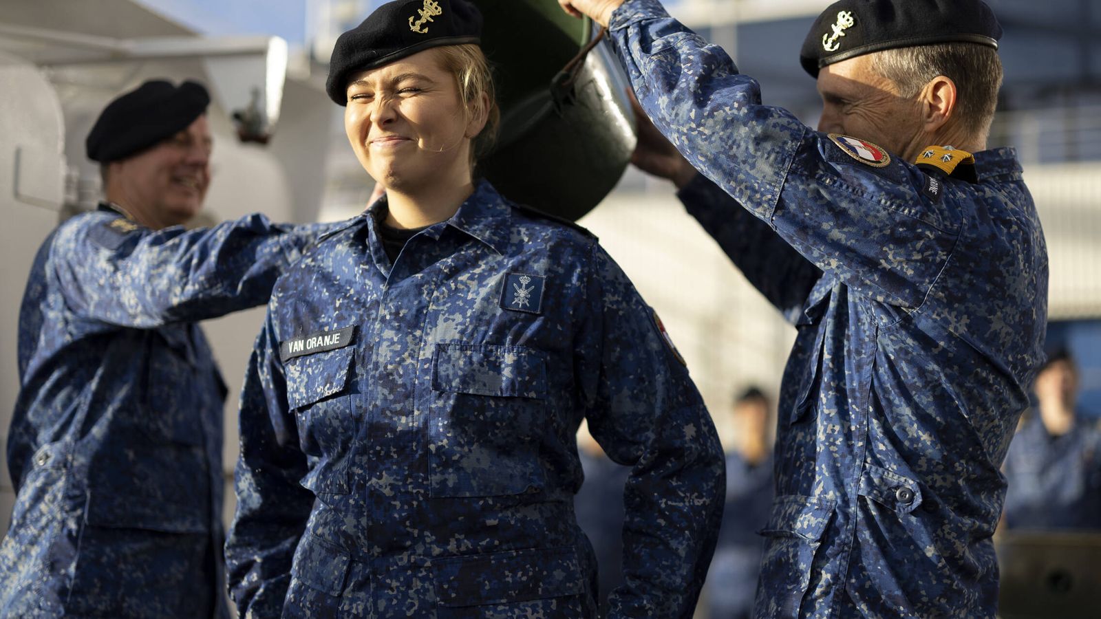 Amalia de Holanda, ascendida a sargento: la tradición marinera con la ...