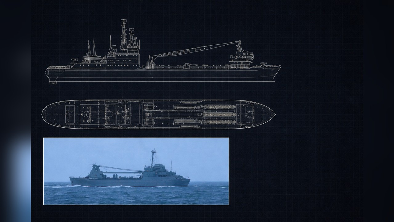 Amga-class missile transport crosses La Pérouse Strait under escort