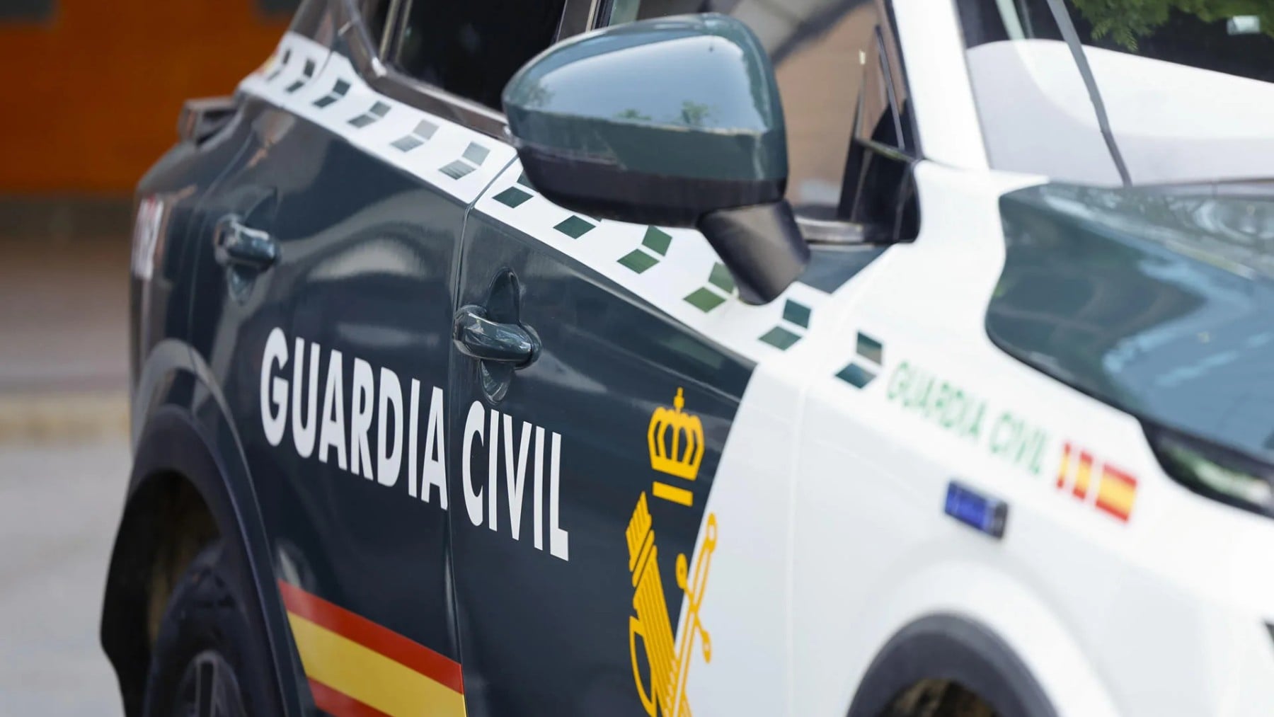 La Guardia Civil detiene a 11 narcos e incauta casi dos millones de ...
