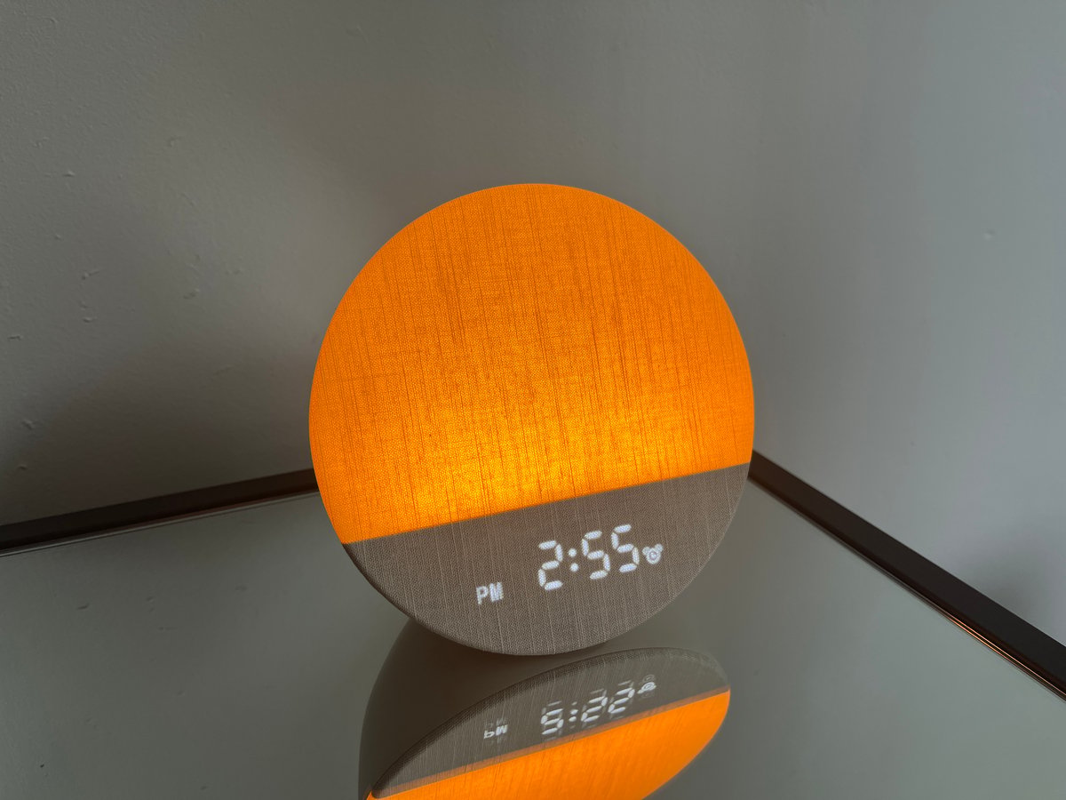 This expert-tested sunrise alarm clock makes winter mornings easier