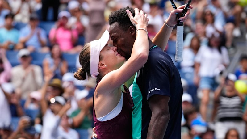 Tennis power couple confirms split in 'difficult' Instagram post