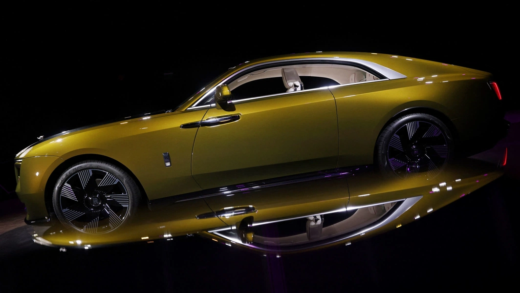Rolls-Royce Spectre II boosts range, performance and bespoke options