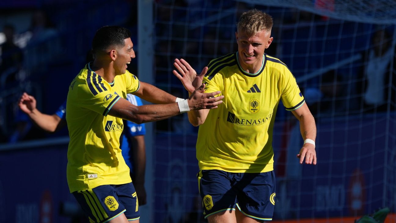 Nashville SC wins 1st MLS Supporters' Shield title, eyes points record