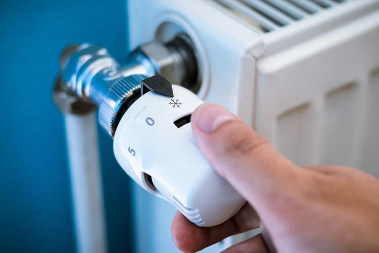 Expert's UK household heating advice as 'date reached'