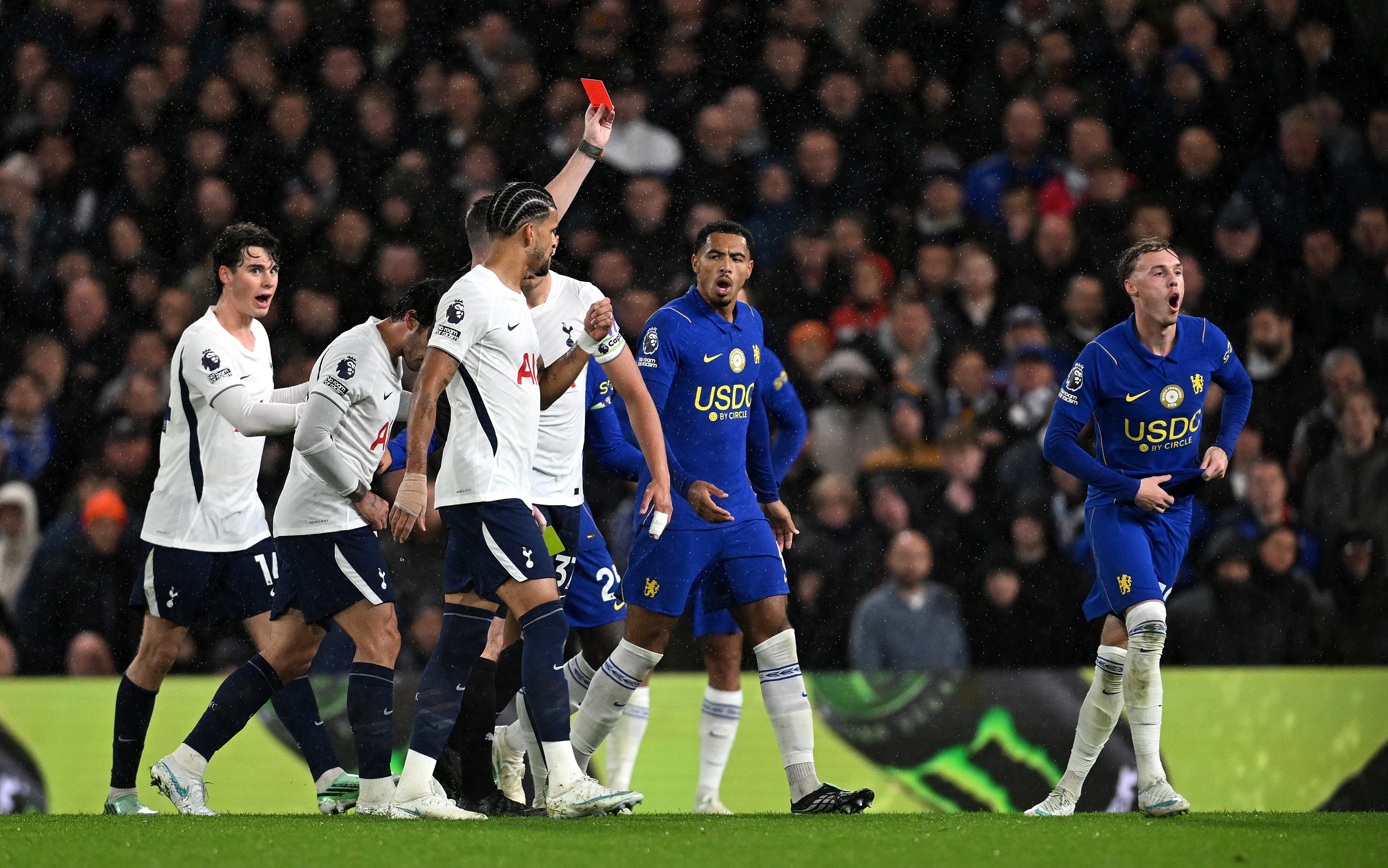 Alonso confirms Palmer talks after Chelsea red card as message sent