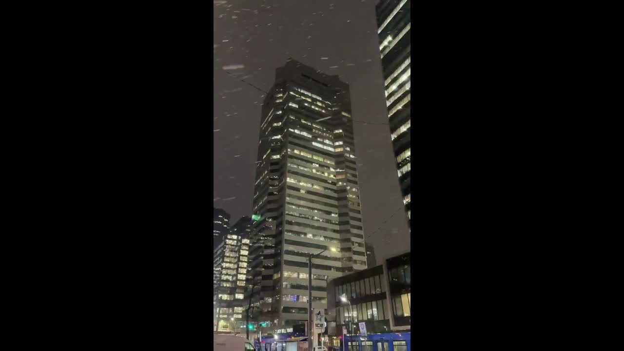 Rain and snow hit Edmonton as winter weather arrives in Alberta, Canada
