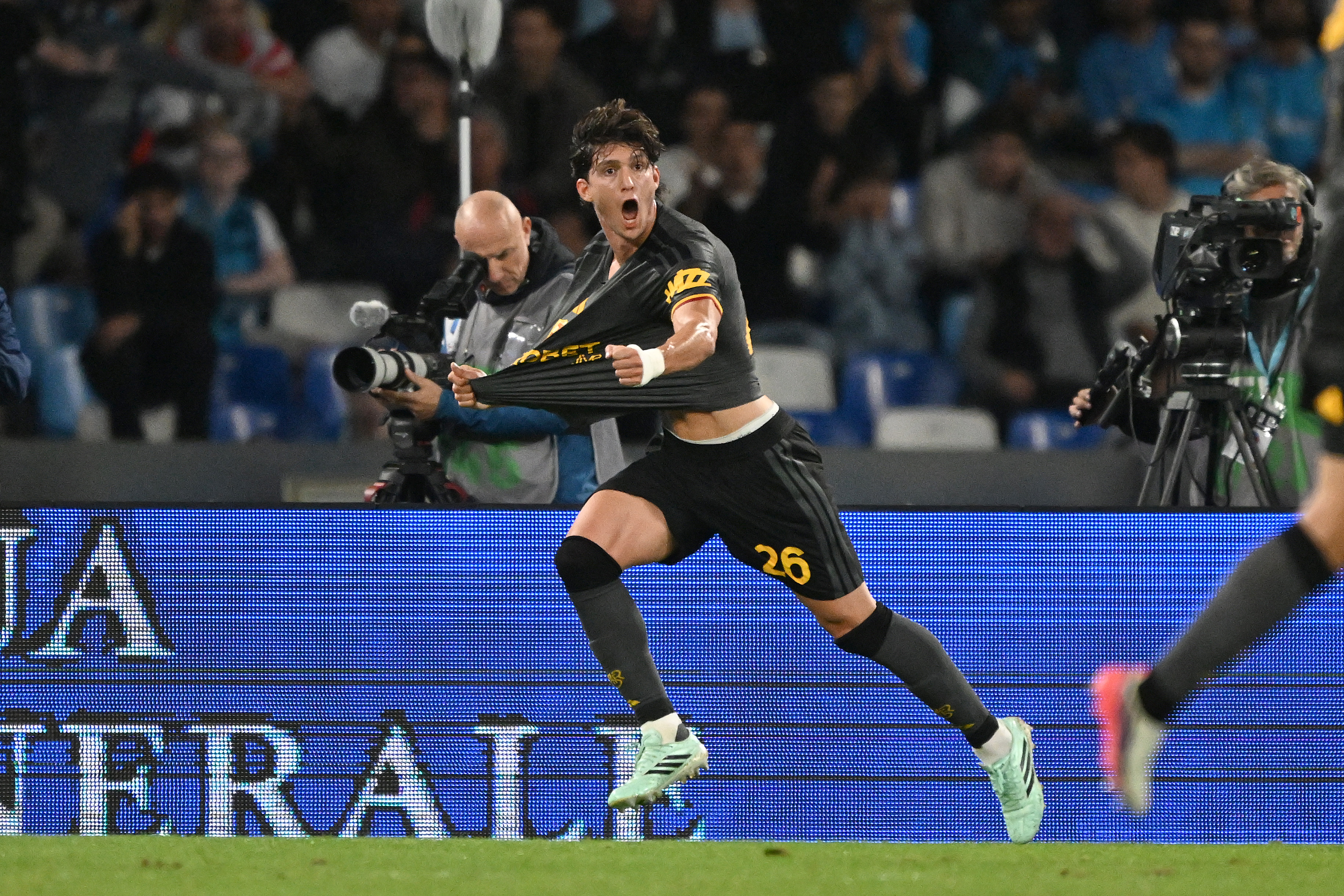 Balerdi-Doppelpack sichert Roma ein Remis gegen Neapel!