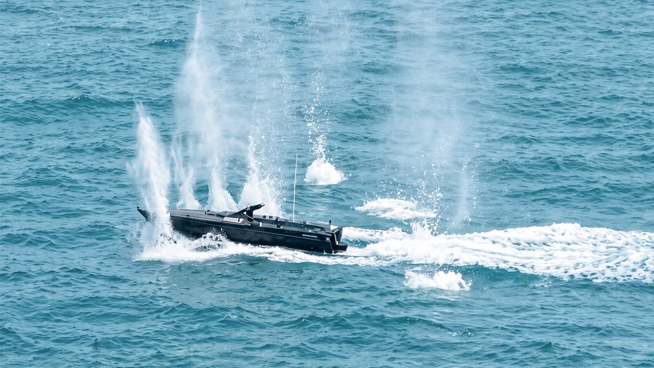 US door gunner hits fast-moving sea targets with extreme precision