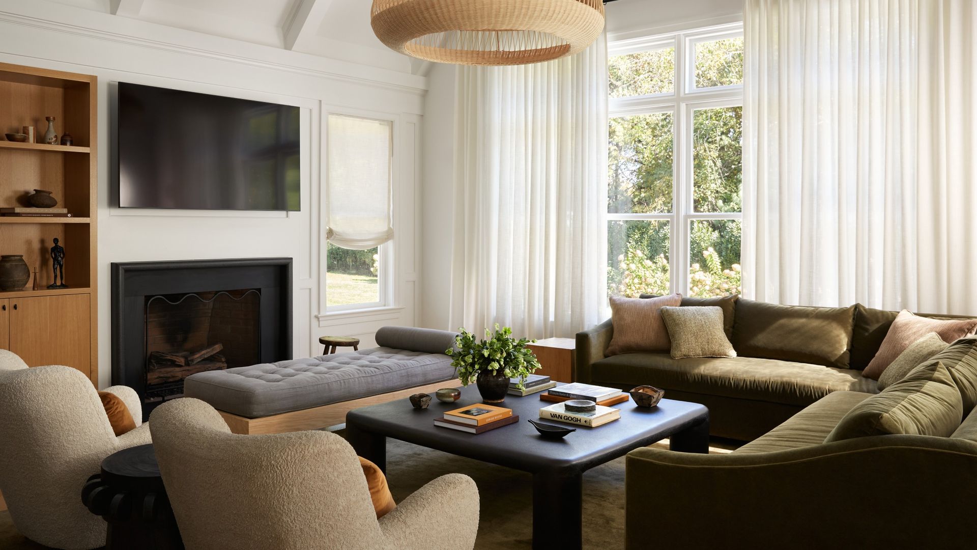 Scaling down and embracing moodiness was key to this Philadelphia home ...