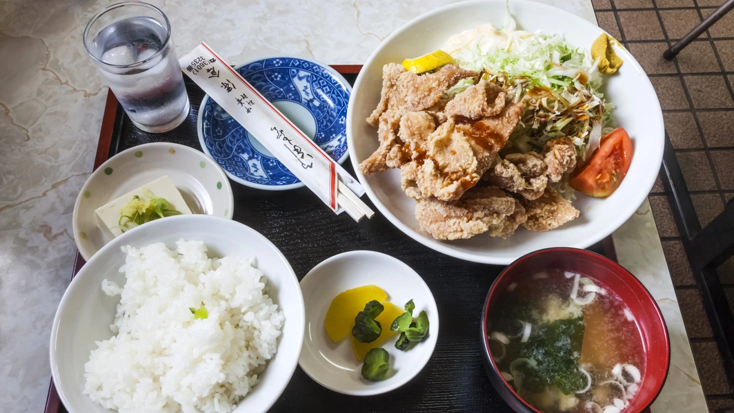 7 essential Japanese dining customs